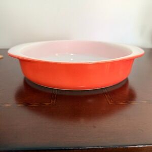 Pyrex 221 Round Cake Dish 8" Flamingo Pink 50s Vintage Bakeware MCM Decor